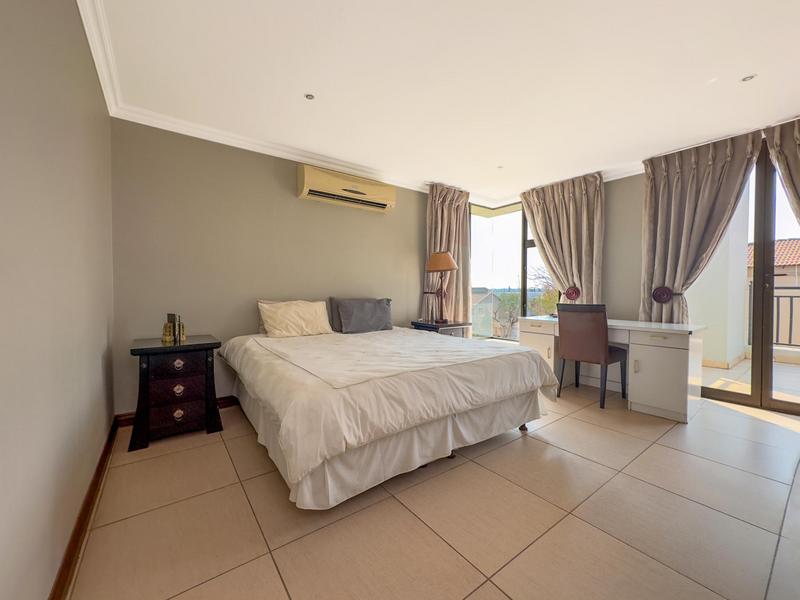 5 Bedroom Property for Sale in Carlswald North Estate Gauteng