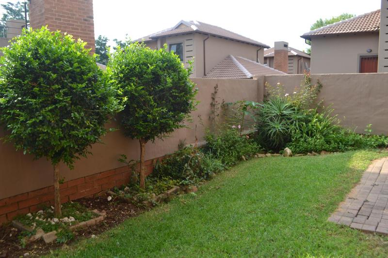 3 Bedroom Property for Sale in Ruimsig Country Estate Gauteng