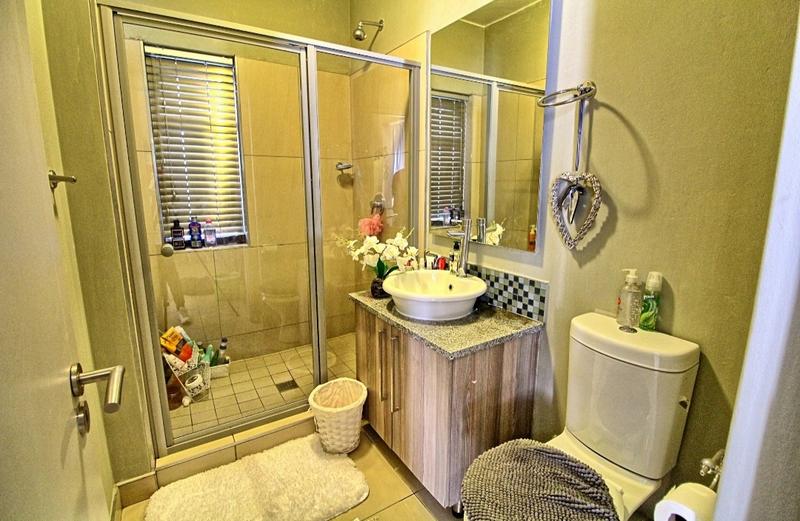 1 Bedroom Property for Sale in Edenburg Gauteng