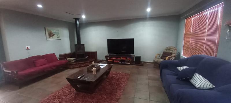 3 Bedroom Property for Sale in Esther Park Gauteng