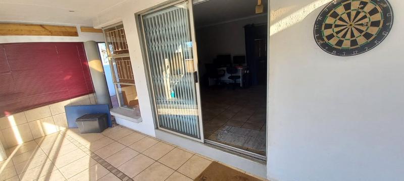 3 Bedroom Property for Sale in Esther Park Gauteng