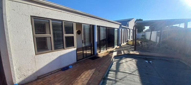 3 Bedroom Property for Sale in Esther Park Gauteng