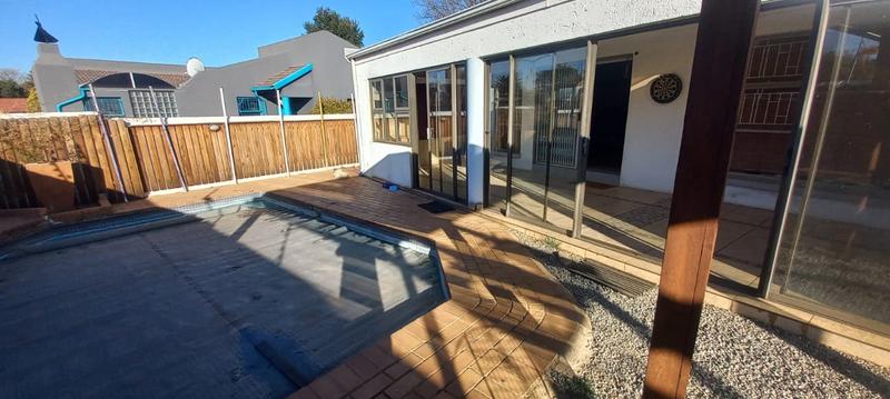 3 Bedroom Property for Sale in Esther Park Gauteng