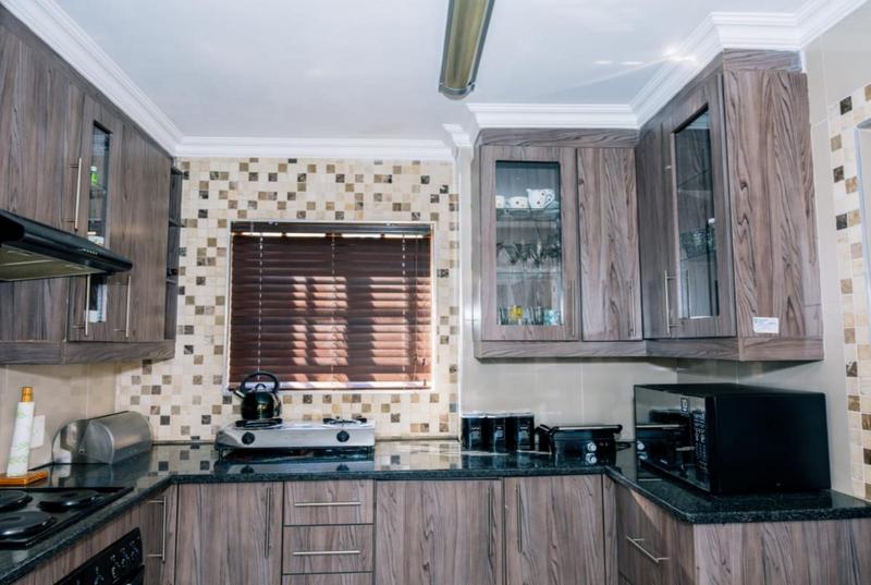 3 Bedroom Property for Sale in Glen Marais Gauteng