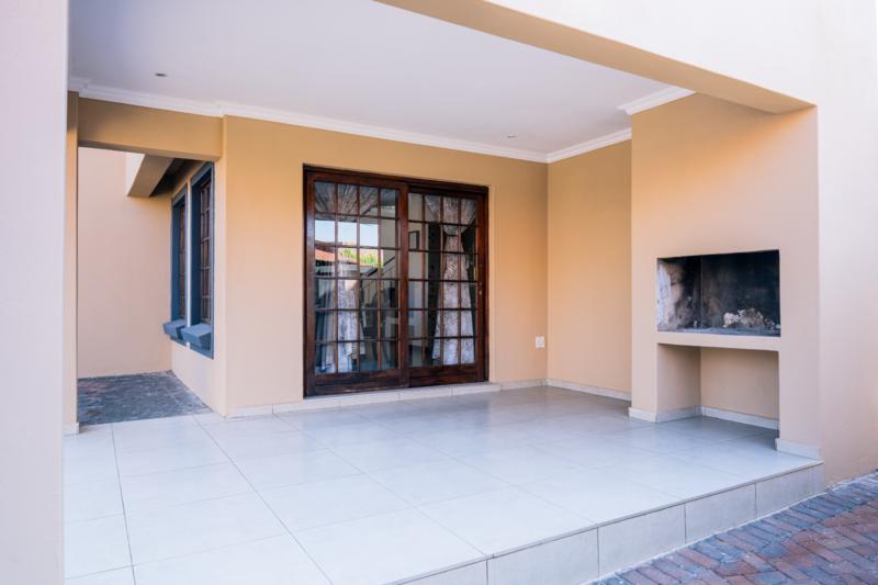 3 Bedroom Property for Sale in Glen Marais Gauteng