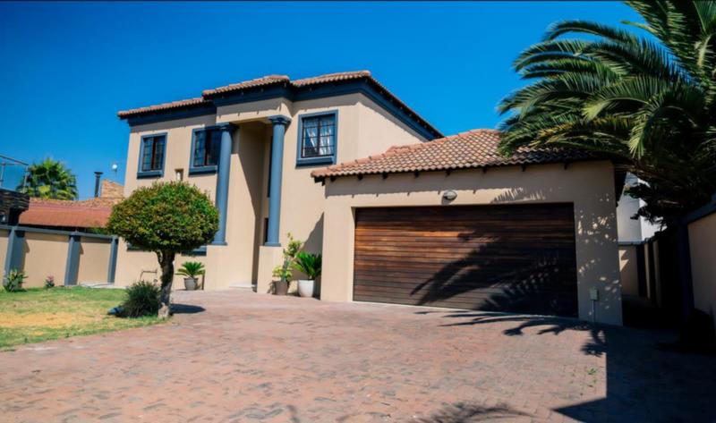 3 Bedroom Property for Sale in Glen Marais Gauteng