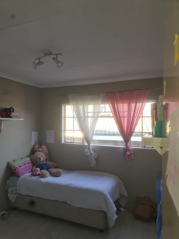 2 Bedroom Property for Sale in Primrose Hill Gauteng