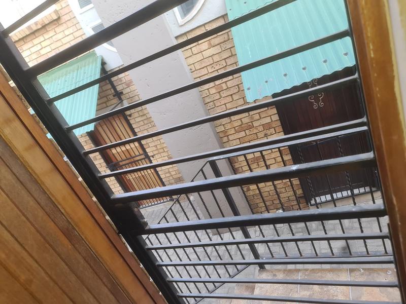 2 Bedroom Property for Sale in Primrose Hill Gauteng