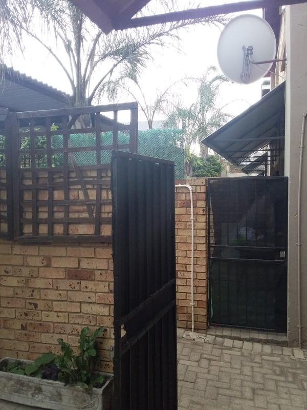 2 Bedroom Property for Sale in Primrose Hill Gauteng