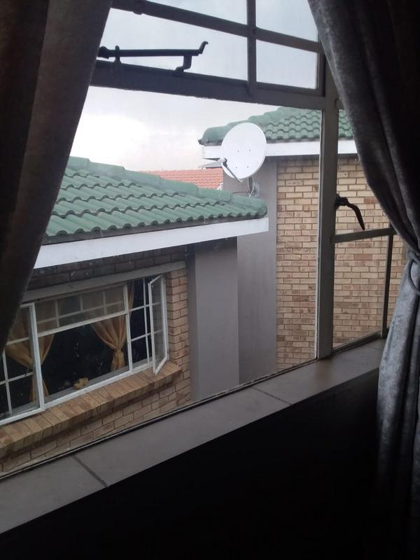 2 Bedroom Property for Sale in Primrose Hill Gauteng