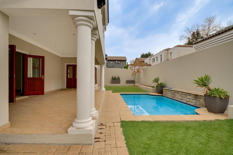 To Let 4 Bedroom Property for Rent in Petervale Gauteng