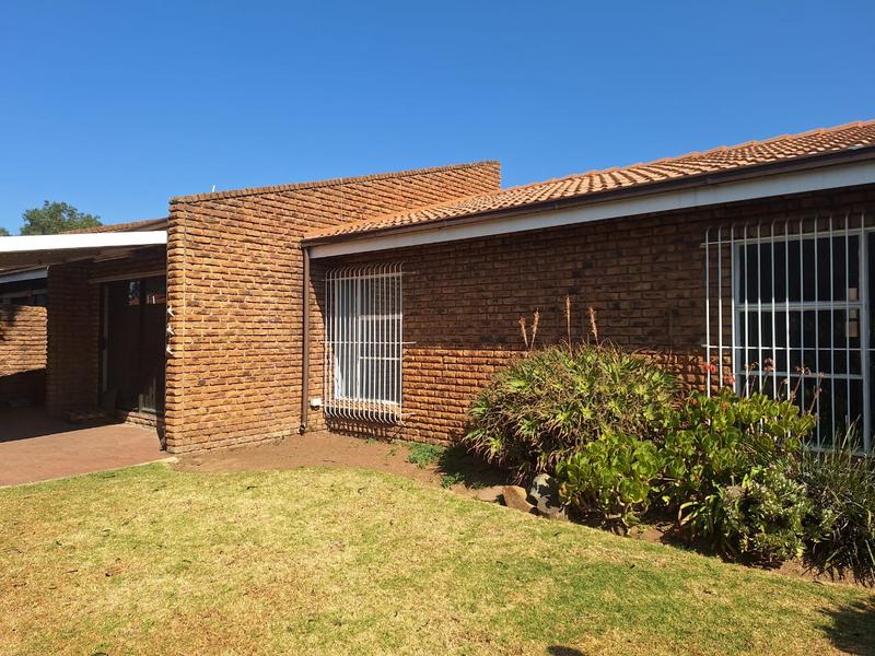 2 Bedroom Property for Sale in Strubenvale Gauteng