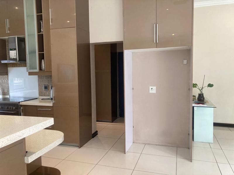 4 Bedroom Property for Sale in Midlands Estate Gauteng