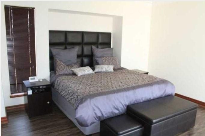 3 Bedroom Property for Sale in Midstream Ridge Gauteng