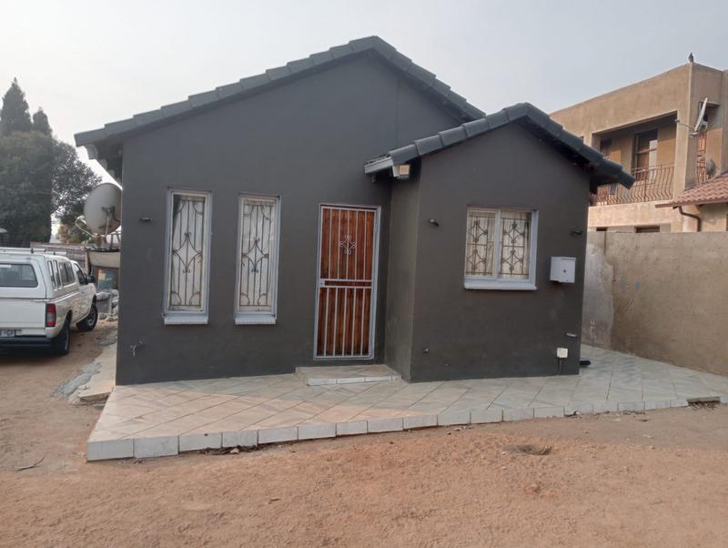 To Let 2 Bedroom Property for Rent in Norkem Park Gauteng