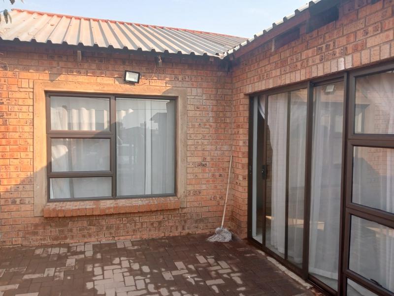 4 Bedroom Property for Sale in Tembisa Gauteng