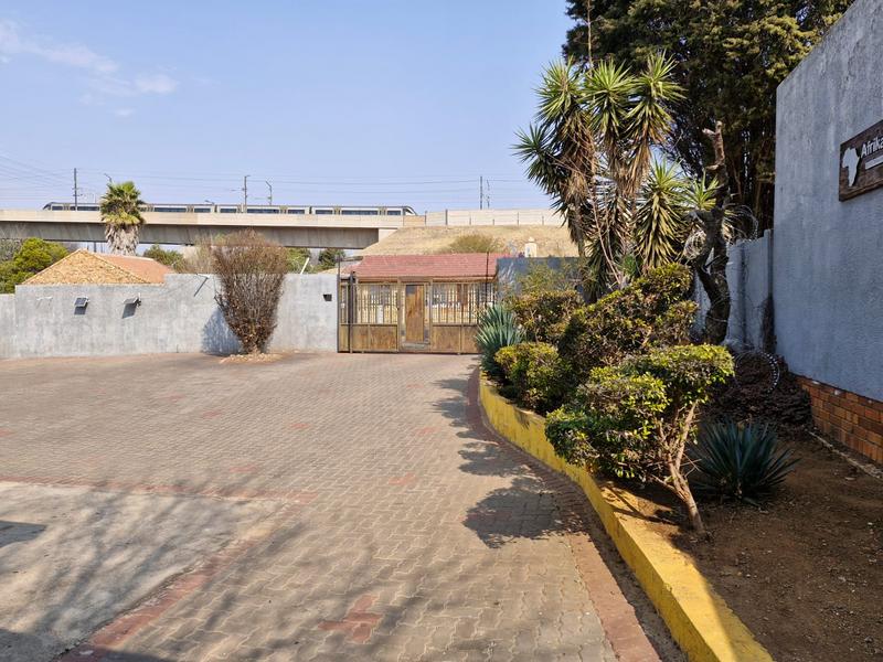 Commercial Property for Sale in Rhodesfield Gauteng