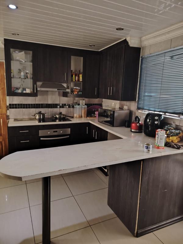 4 Bedroom Property for Sale in Lenasia Gauteng