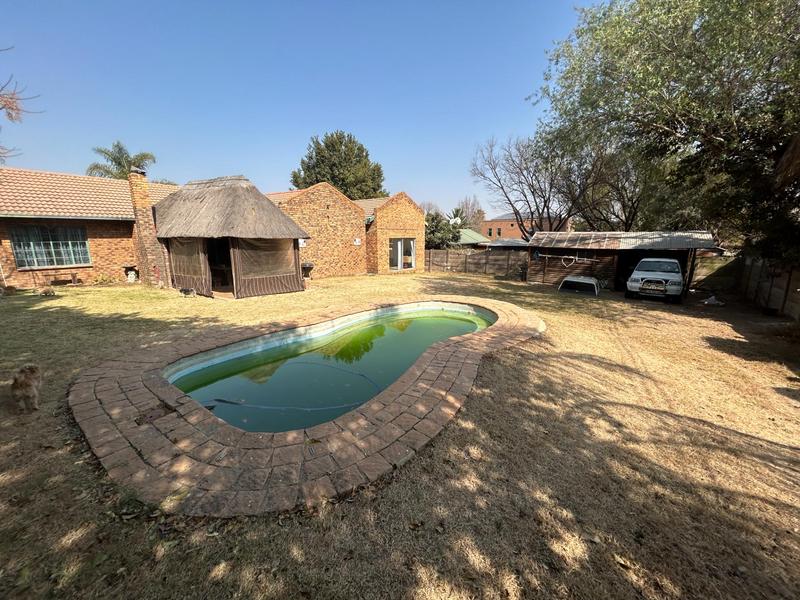 4 Bedroom Property for Sale in The Reeds Gauteng