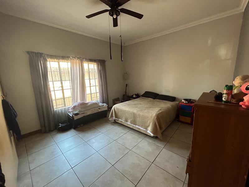 4 Bedroom Property for Sale in The Reeds Gauteng