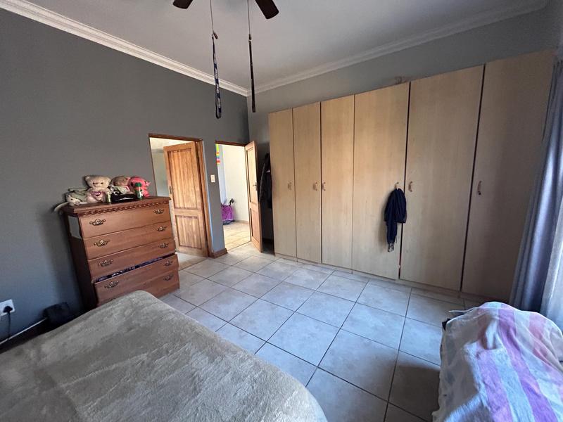 4 Bedroom Property for Sale in The Reeds Gauteng