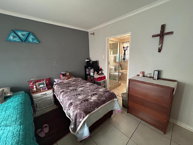 4 Bedroom Property for Sale in The Reeds Gauteng