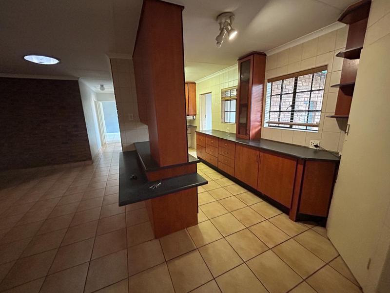 4 Bedroom Property for Sale in The Reeds Gauteng