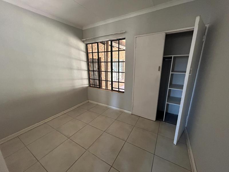 4 Bedroom Property for Sale in The Reeds Gauteng