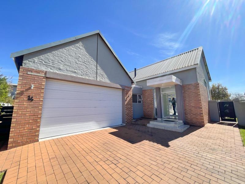 3 Bedroom Property for Sale in Midstream Ridge Gauteng