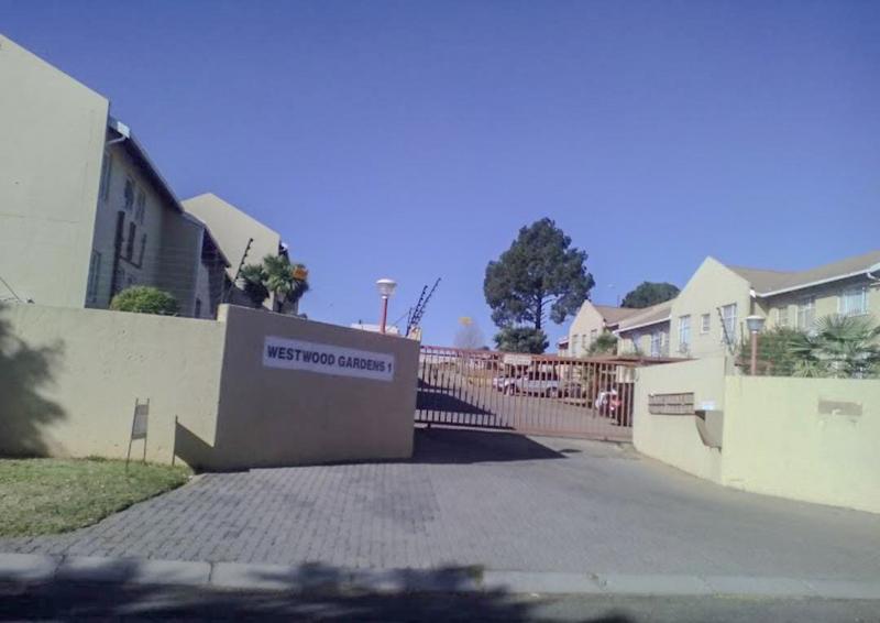 1 Bedroom Property for Sale in Roodepoort Gauteng