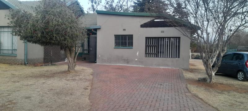 To Let 0 Bedroom Property for Rent in Greenhills Gauteng