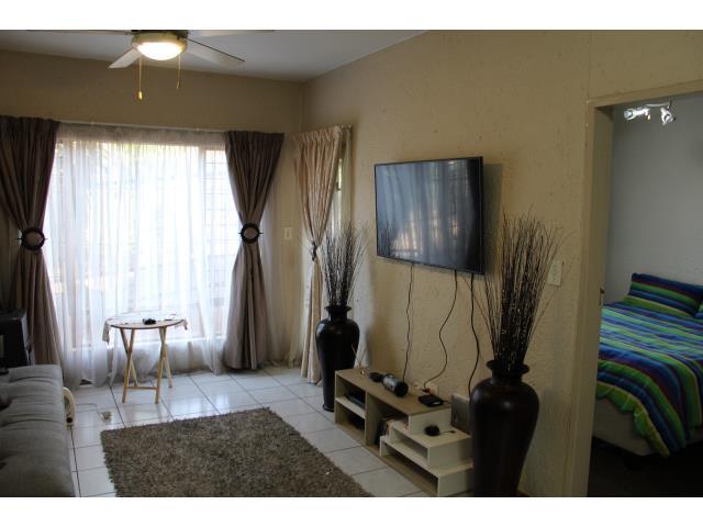 To Let 1 Bedroom Property for Rent in Westdene Gauteng