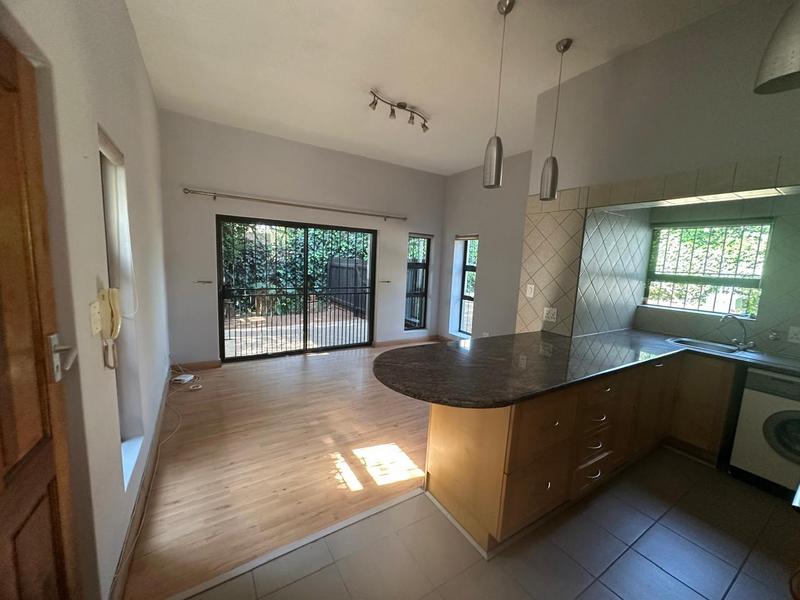 To Let 1 Bedroom Property for Rent in Emmarentia Gauteng