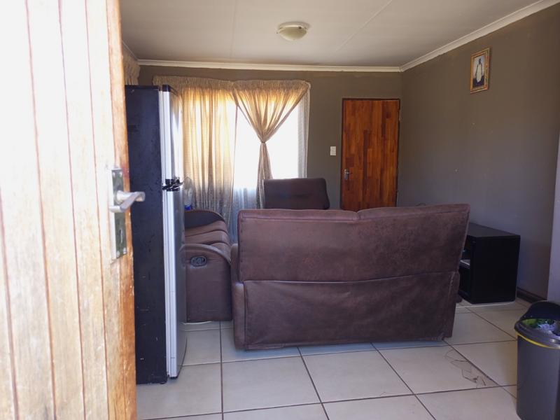 2 Bedroom Property for Sale in Protea Glen Gauteng