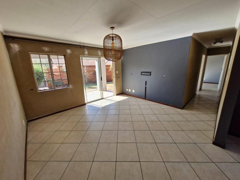 3 Bedroom Property for Sale in Monavoni Gauteng