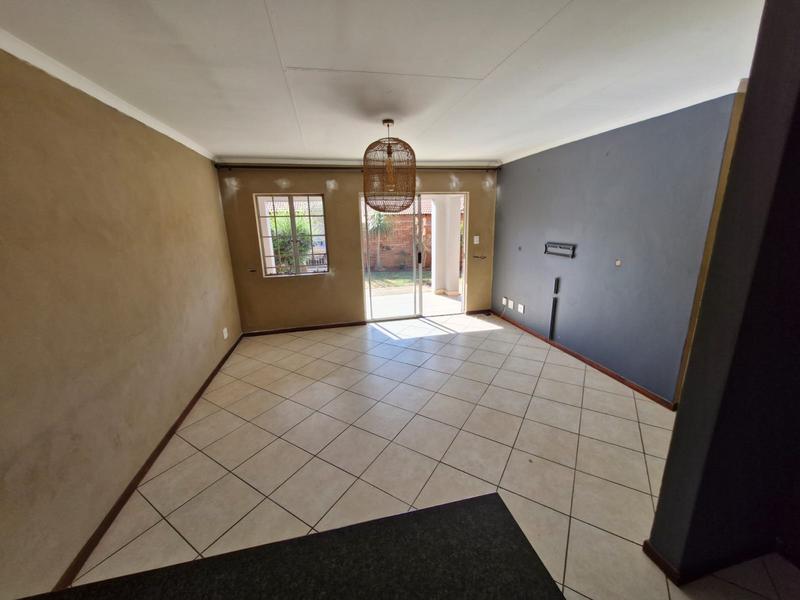 3 Bedroom Property for Sale in Monavoni Gauteng