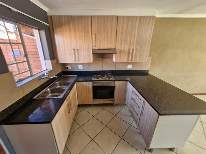 3 Bedroom Property for Sale in Monavoni Gauteng