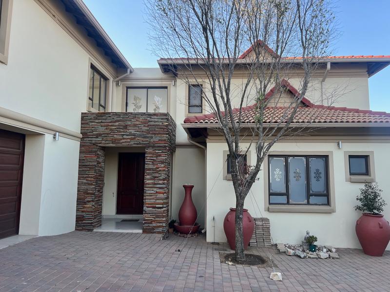 To Let 5 Bedroom Property for Rent in Midlands Estate Gauteng