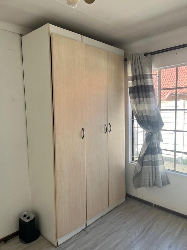 2 Bedroom Property for Sale in Meredale Gauteng