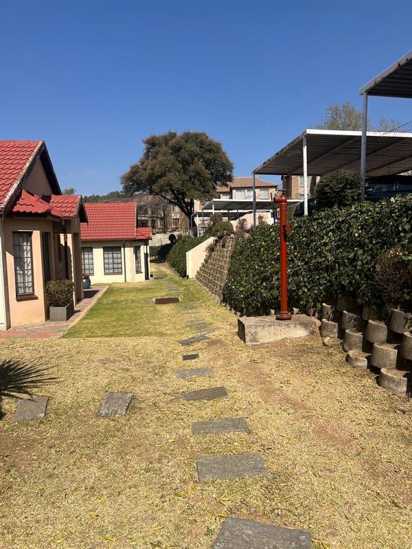 2 Bedroom Property for Sale in Meredale Gauteng