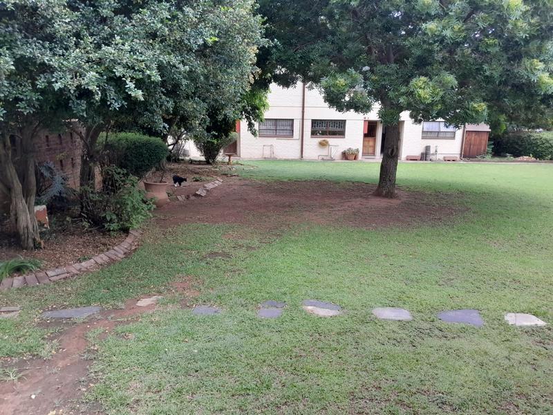 2 Bedroom Property for Sale in Queenswood Gauteng