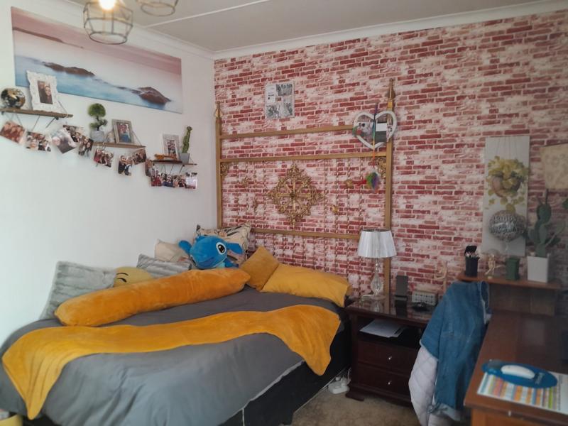 2 Bedroom Property for Sale in Queenswood Gauteng