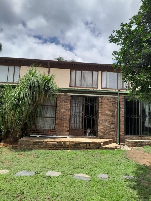 2 Bedroom Property for Sale in Queenswood Gauteng