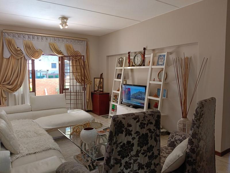 2 Bedroom Property for Sale in Paulshof Gauteng