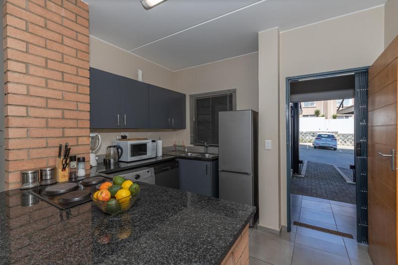 2 Bedroom Property for Sale in Waterfall Ridge Gauteng