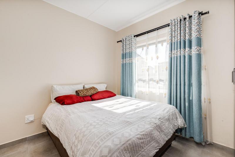 2 Bedroom Property for Sale in Waterfall Ridge Gauteng