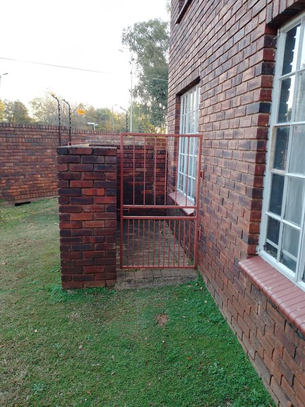 3 Bedroom Property for Sale in Eldoraigne Gauteng