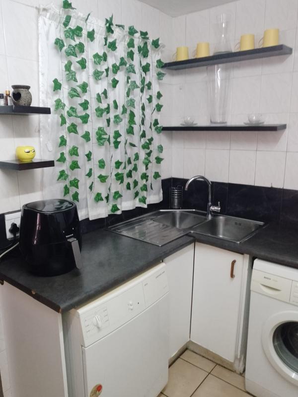 3 Bedroom Property for Sale in Eldoraigne Gauteng