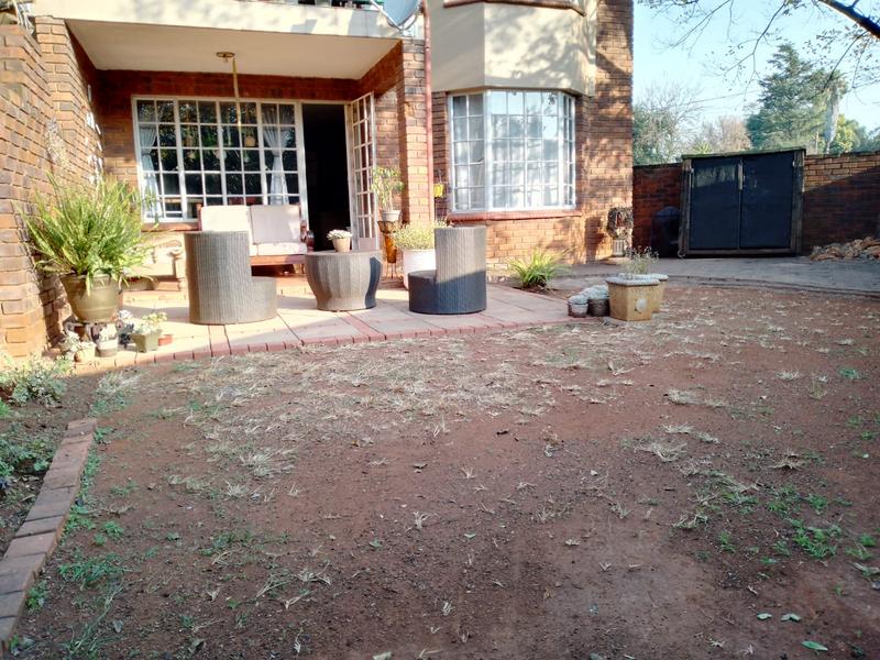 3 Bedroom Property for Sale in Eldoraigne Gauteng