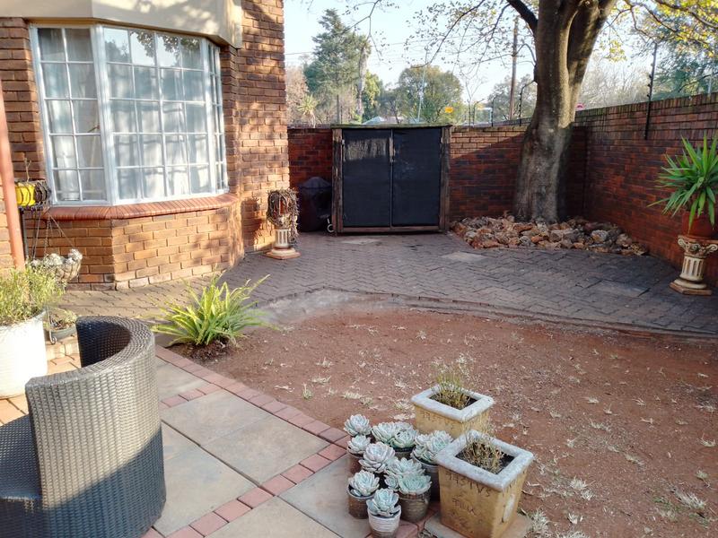 3 Bedroom Property for Sale in Eldoraigne Gauteng